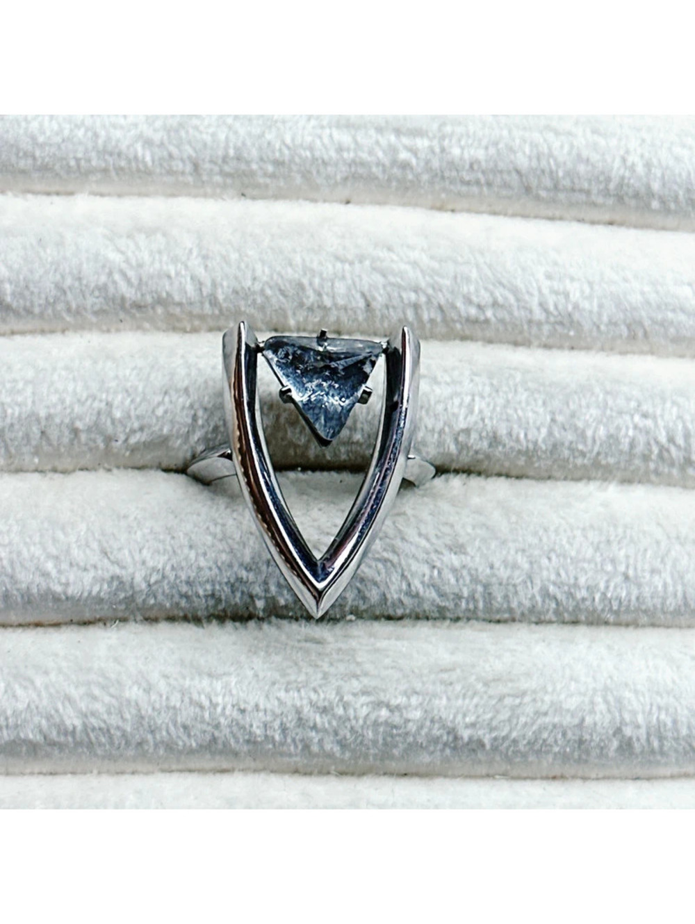 4644u. Silvertone Bling Ring Size 7